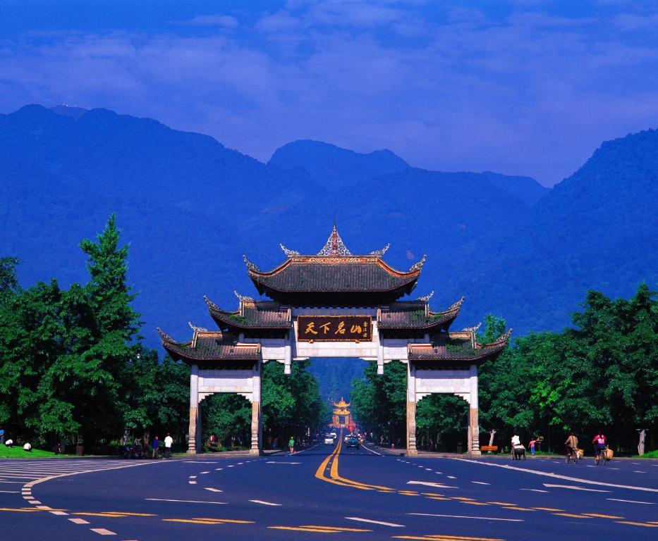 Shuxiang Hotel Mount Emei峨眉山 エクステリア 写真