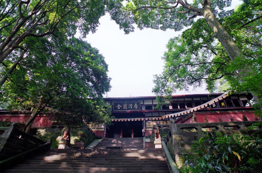 Shuxiang Hotel Mount Emei峨眉山 エクステリア 写真
